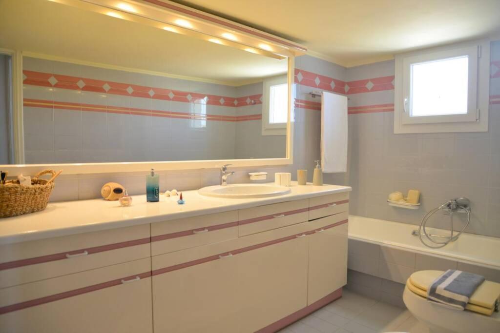 Esperos Seaside Suite In Adamas, Milos Eksteriør bilde