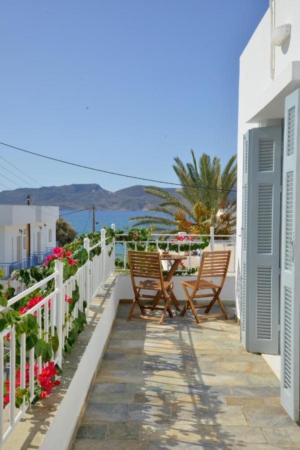 Esperos Seaside Suite In Adamas, Milos Eksteriør bilde